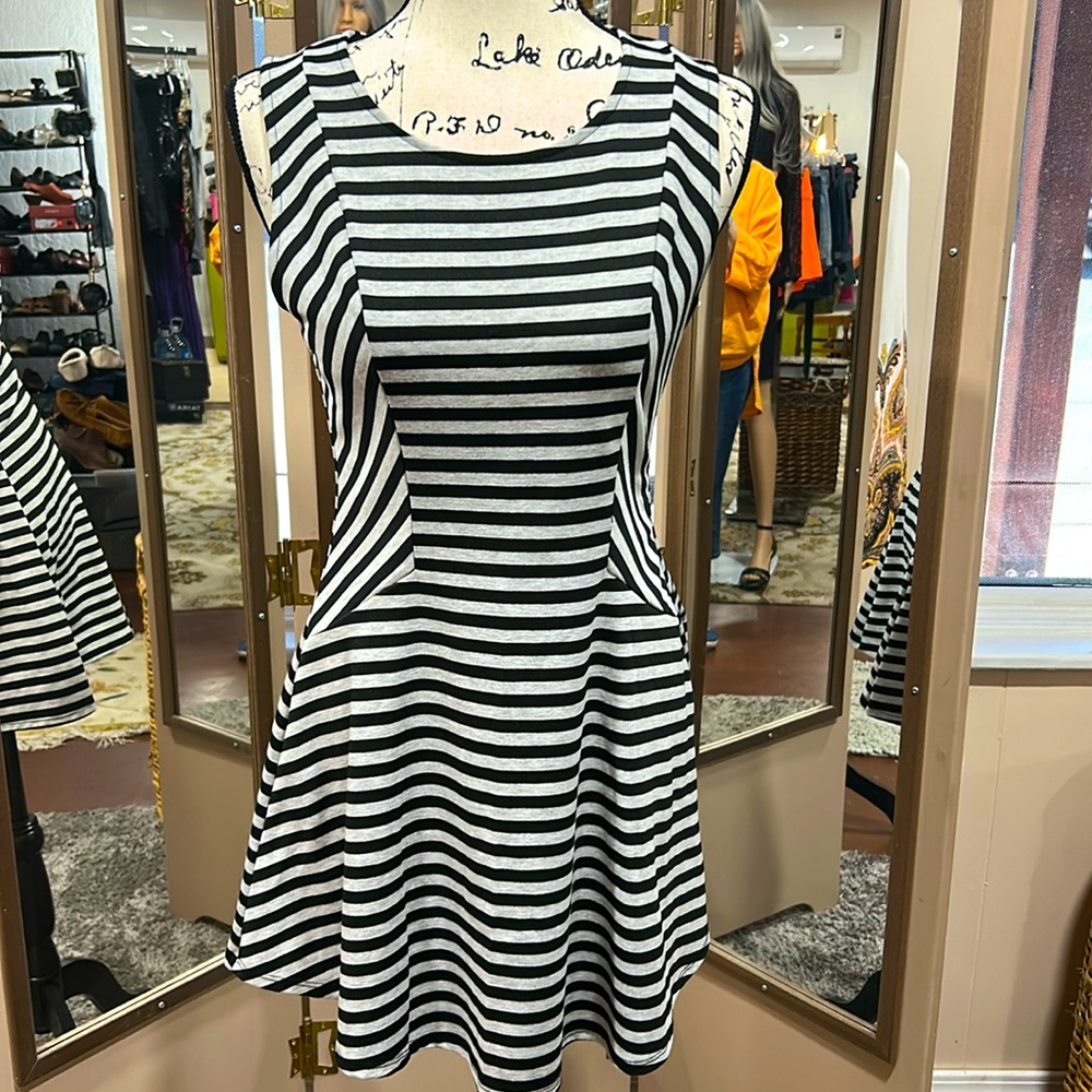 Finn & Clover Dress (S)